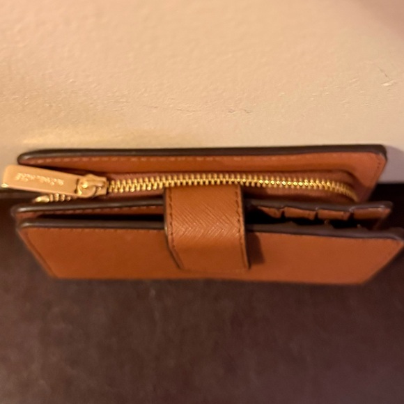 Michael Kors Brown Saffiano Leather Snap Wallet – Good Used - Picture 4 of 6